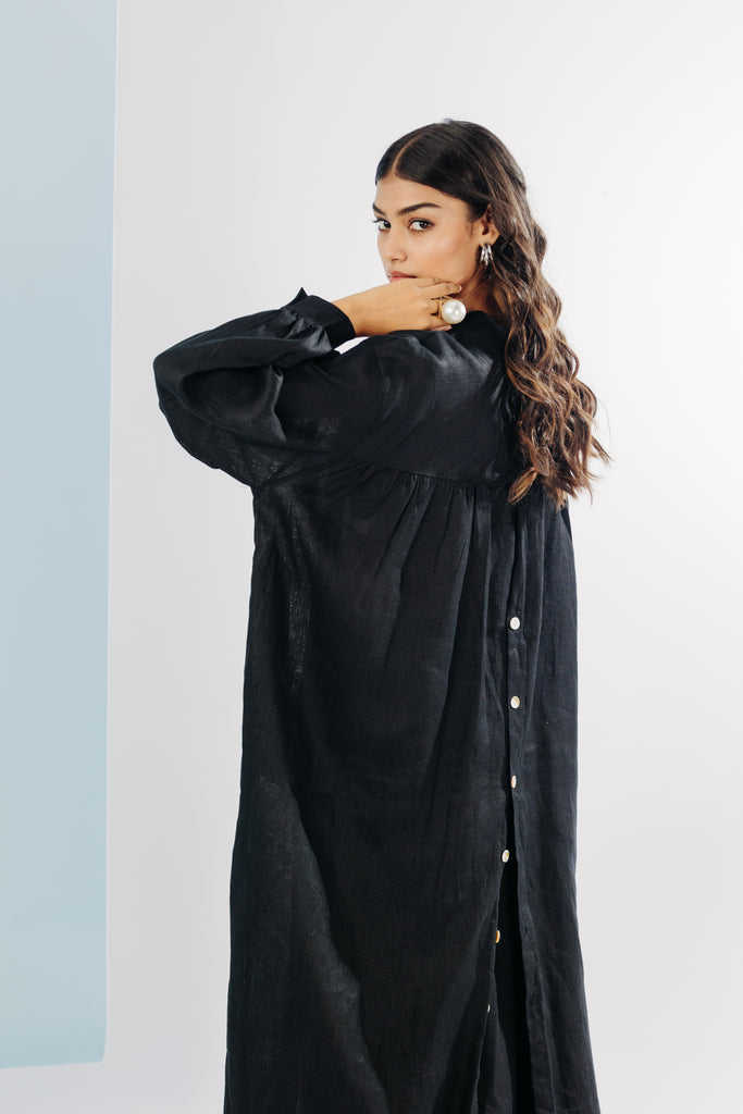 WILD MANGO CHARCOAL OVERSIZED LINEN FLOW DRESS WITH MODEL