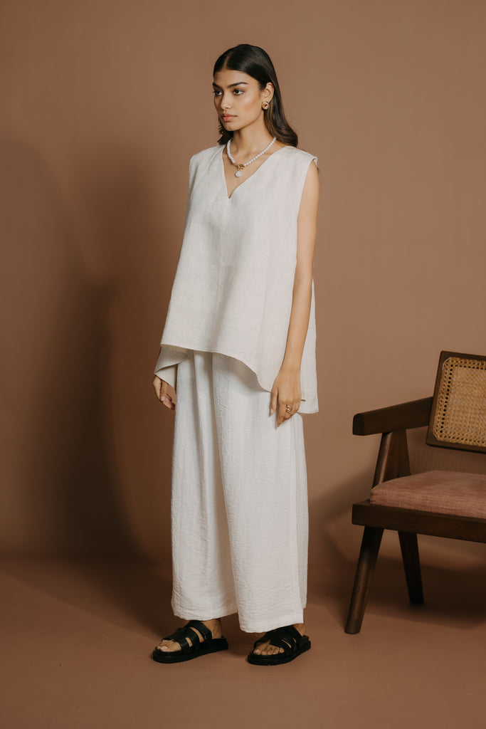 EGGSHELL LINEN TOP
